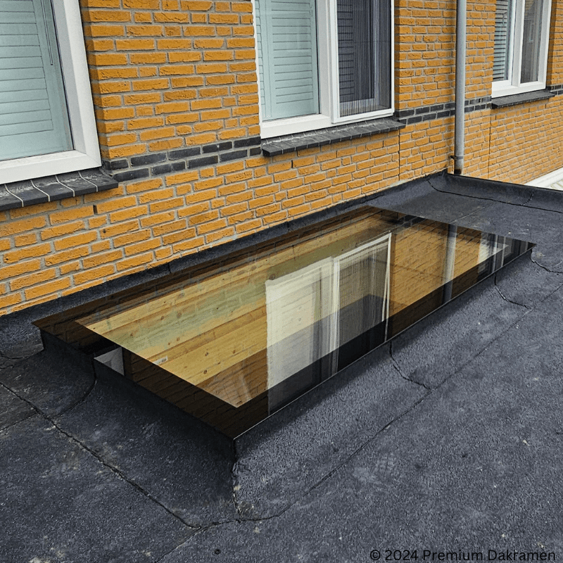Platdakraam - 100x100 cm van Premium Dakramen